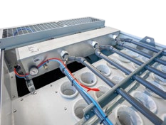 Ansicht von oben: Drucklufttank und Abreinigung